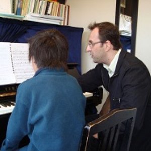 Choose the best music theory teacher auckland