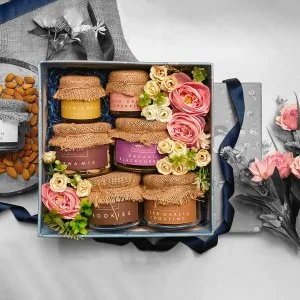Forge meaningful relations with thoughtful gifting