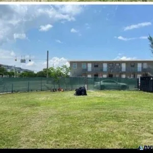 Vendo Lote  210000 Miami