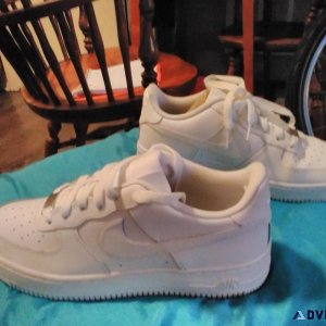 NEW Nike Air Force-1 all white size 5 youths