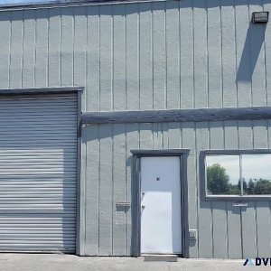 WAREHOUSES FOR LEASE WITHIN GATED COMPLEX