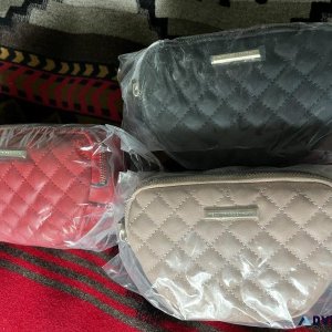 3 ladies purses