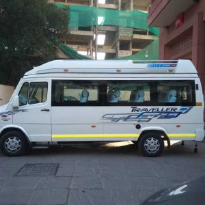 Tempo traveller for local in jaipur