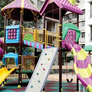 Outdoor playground equipment manufacturers