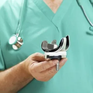 Best knee replacement surgeon in delhi, india