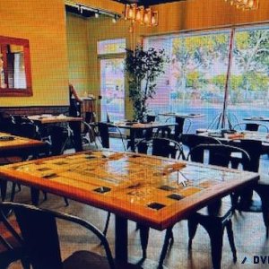 AWARDS WINNING RESTAURANT AND BAR IN HAWAII FOR SALE