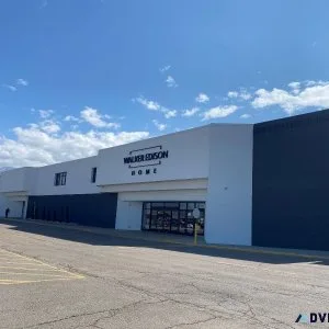 1553 West 9000 South - West Jordan OfficeWarehouseSho wroom