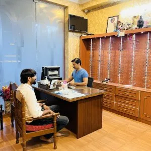 Eye specialist in vaishali nagar jaipur