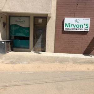 Best dental hospital in niwaru road