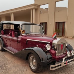 Vintage car rental services in jaipur
