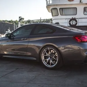 Experience luxury: rm luxury cars - premier cars rental in delhi