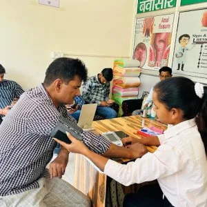 Best piles hospital in agra