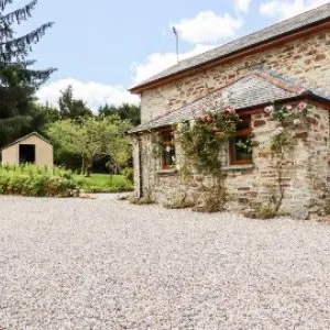 Romantic cornwall cottages with private hot tubs
