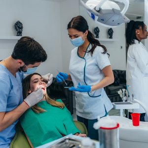 Dental veneers in dubai