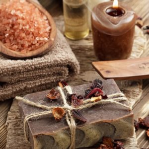 Hot oil head massage in dubai