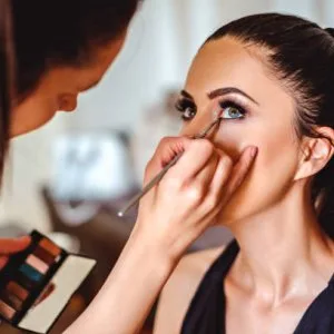 Best makeup artists in delhi ncr