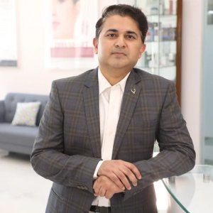 Best plastic surgeon in mumbai