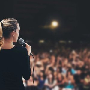 Enhance public speaking with presentation training singapore