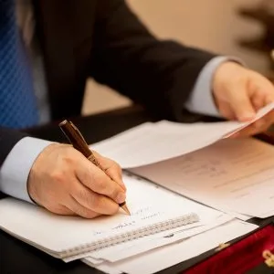 Reliable online legal advisory service in india for hassle-free