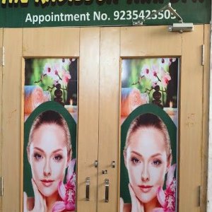 The radisson spa and massage center