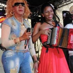 Para la juntadera y el coro, grupo tipico, rd