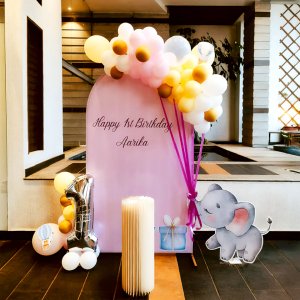 Looking for balloon decorations at home?