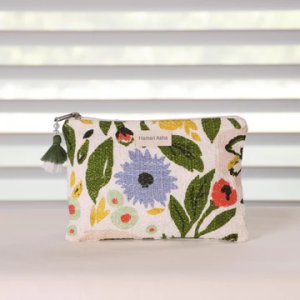 Stylish & spacious makeup pouches for everyday use