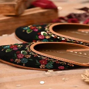 The charm of gulbhahar s relaxed juttis