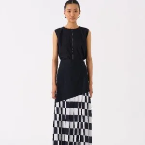 Discover & slay in trendy summer co-ord sets today