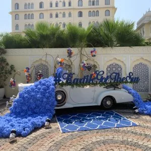 Vintage car rental for pre wedding shoot