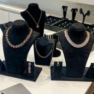 Shop elegant lab grown diamond jewellery at diai designs