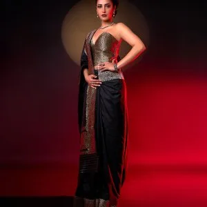 Buy silk sarees online – elegant designs, best prices
