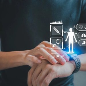 Wearable healthtech is the new trend in 2025