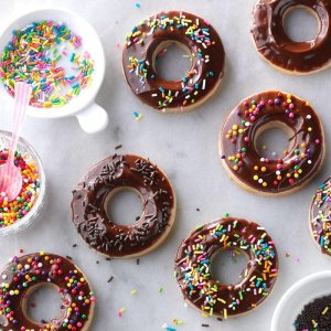 A complete guide to synthetic and natural food colors for the fo