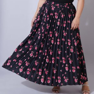 Trendy plus size skirts for women – perfect fit for every occasi