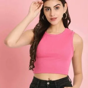 Pink crop top for girls - the perfect summer outfit