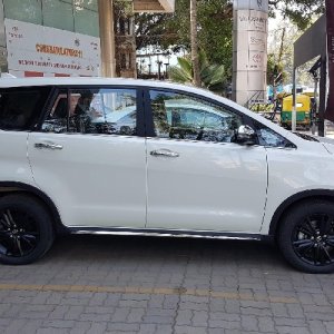 Innova crysta hire in jaipur – comfortable & affordable