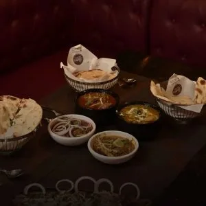 Delhi 6 kebabs and curries – jaipur ka best non veg restaurant j