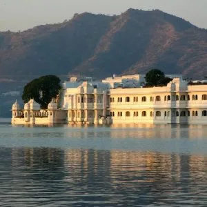 Best places to visit in india in february