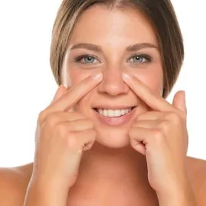 What causes a droopy nose?