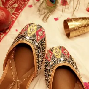Gulbhahar handcrafted juttis - elegance at every step