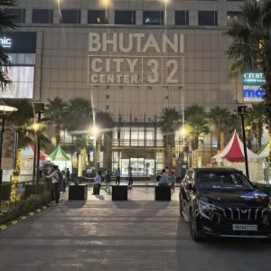 Commercial office space & shop in noida – bhutani city center 32