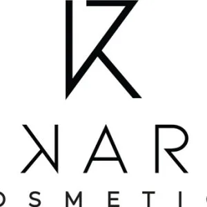 Akara cosmetics brings you the ultimate lip gloss for women