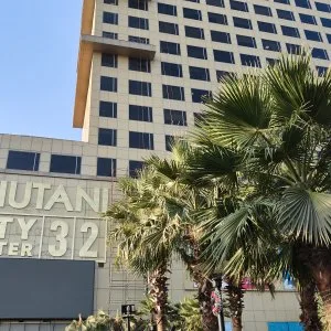 Biggest mall in noida | bhutani city center 32 | luxury mall