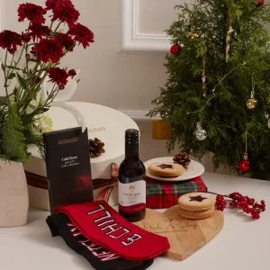 Buy corporate christmas gifts hampers for employees