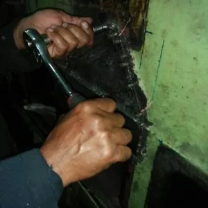 Onsite metal stitching for cast-iron crack repair | ra power