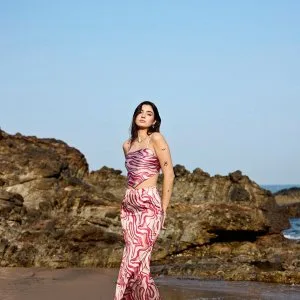 Shop comfortable & chic beach dresses online