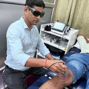 Best chiropractor in lucknow