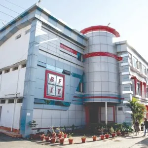 Kickstart your it career with the best bca college in dehradun