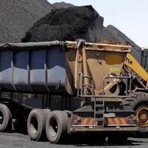 34 ton side tipper /tautliners/ flat deck trucks and trailers fo
